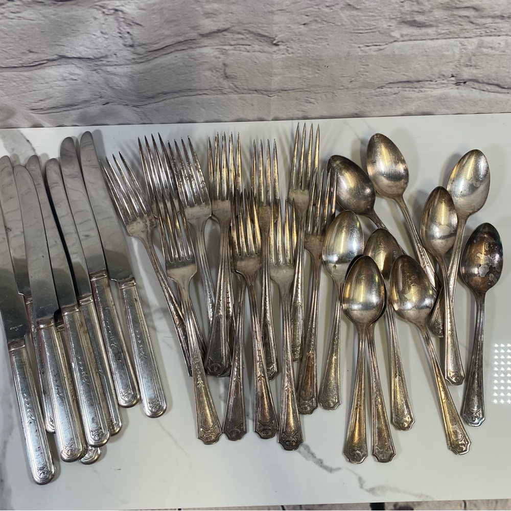 Antique Niagara Silver Plate Flatware 3 Pounds Forks Spoons Butter Knives